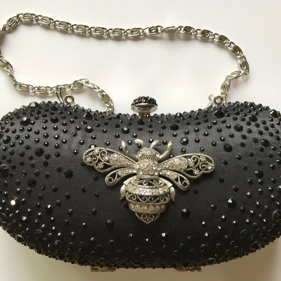 Iris Lane Bee Clutch with metal strap - Picture 1 of 2